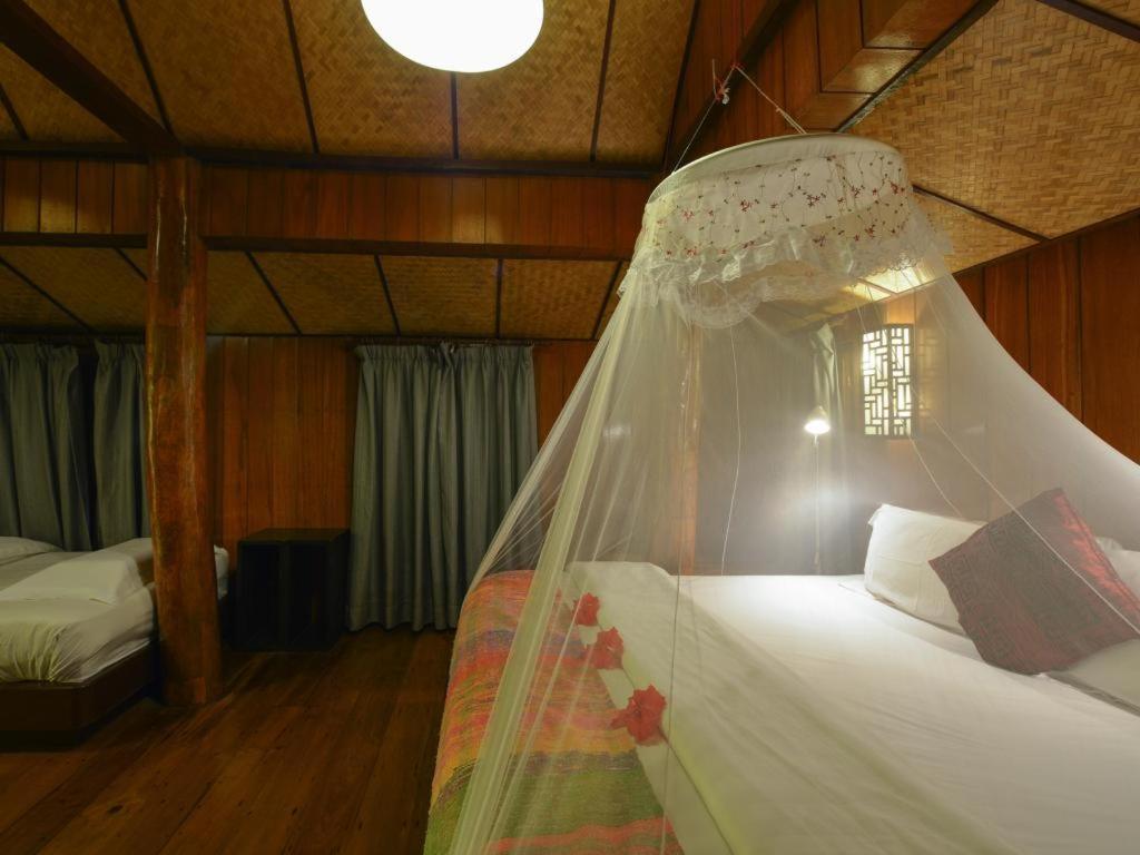 Malihom Private Estate Villa Balik Pulau Buitenkant foto