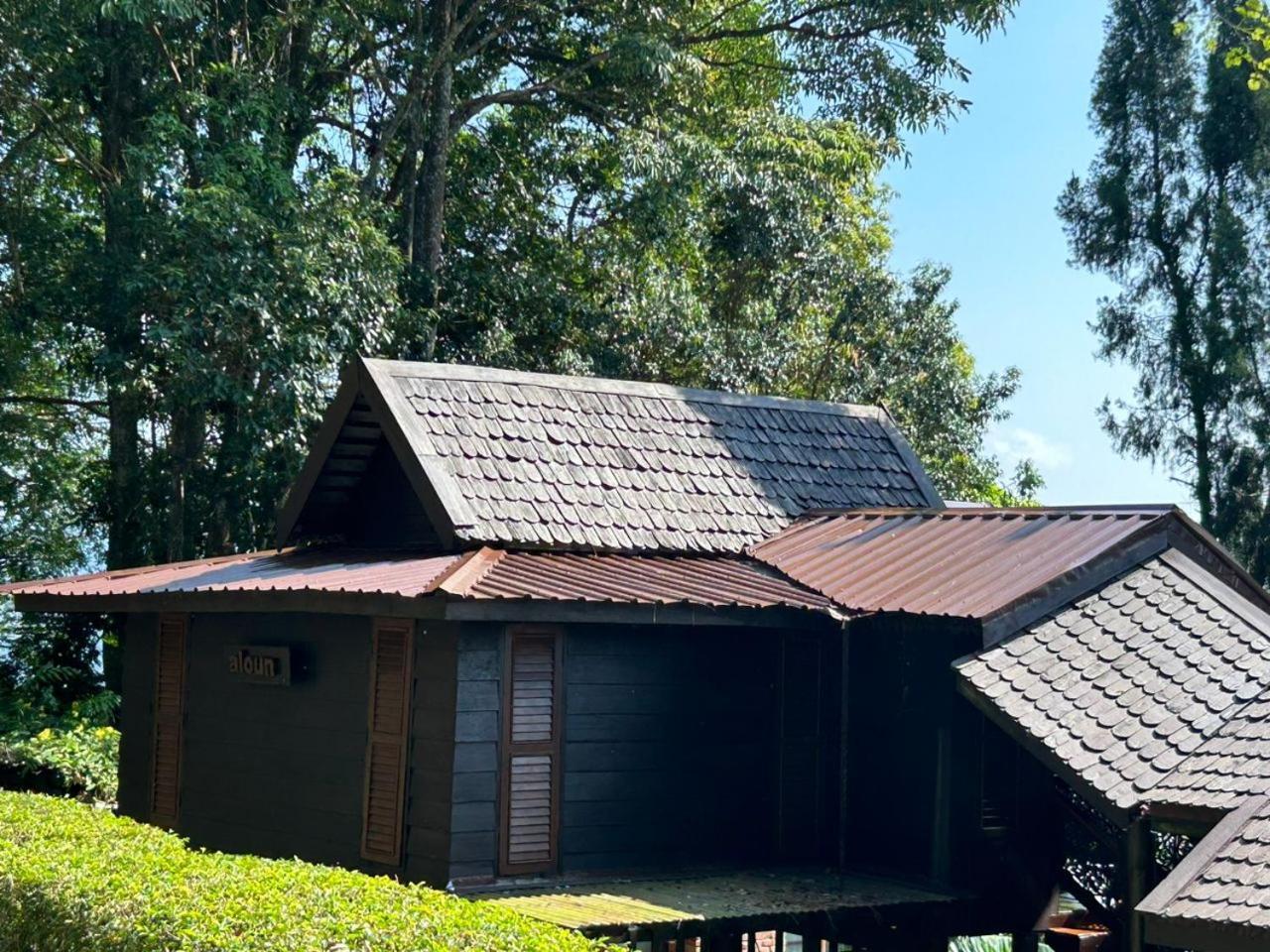 Malihom Private Estate Villa Balik Pulau Buitenkant foto