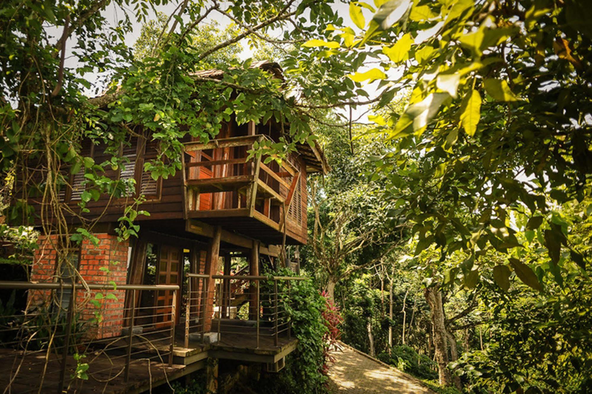 Malihom Private Estate Villa Balik Pulau Buitenkant foto